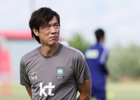 [속보] 한국, 32강 경쟁서 현재 7위…스페인, 우루과이 1-0 제압