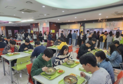 캠퍼스로 들어온 부산 맛집… 동의과학대, 지역 상생형 학식 인기