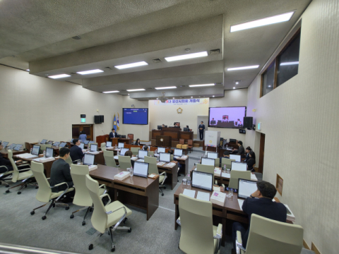 양산시의회 첫 임시회 파행…의장만 선출
