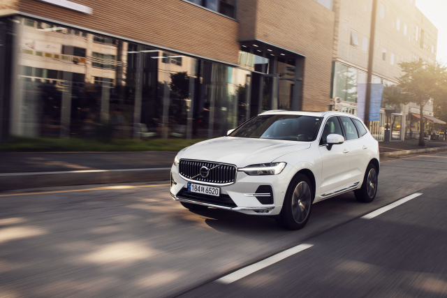 볼보 'XC 60' 주행 모습. 볼보자동차코리아 제공