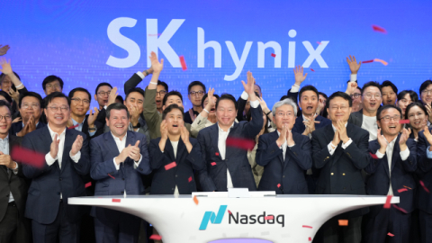 SK하이닉스, 나스닥 첫날 168달러로 13% 급등 마감