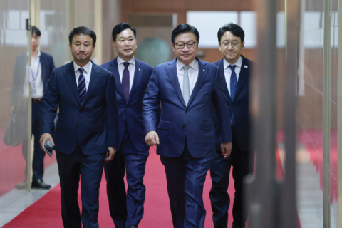 여야 대치에 ‘반쪽 국회’ 지속… 제헌절 전 재협상 본격화 전망