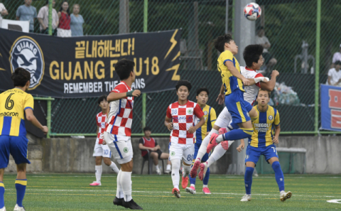전통의 강호는 선전, 부산은 부진… 청룡기 혼전 [제63회 청룡기 고교 축구대회]