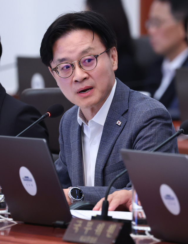 김정관 산업부 장관이 21일 청와대에서 열린 이재명 대통령 주재 국무회의에서 발언하고 있다. 연합뉴스