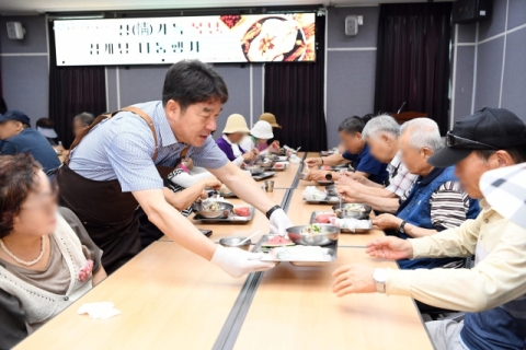 동래구장애인복지관, 삼계탕 나눔 행사 개최