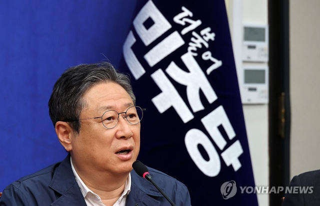 더불어민주당 황희 국회의원. 연합뉴스