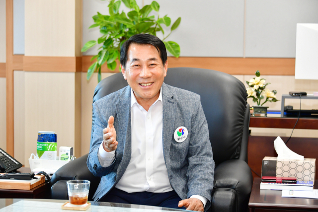 민선 9기 시정 비전을 밝히고 있는 나동연 양산시장. 양산시 제공