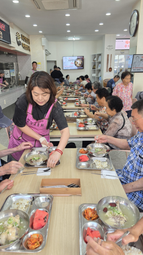 삼영엠티 정원영 회장, 부산연탄은행에 나눔… 겨울엔 온기·여름엔 그늘이 되다