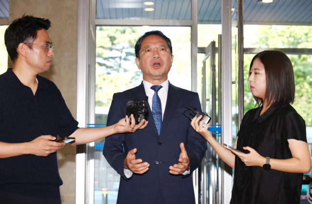 김승원 법무후보 '대통령 사건 공소취소 권한도 생각도 없다'