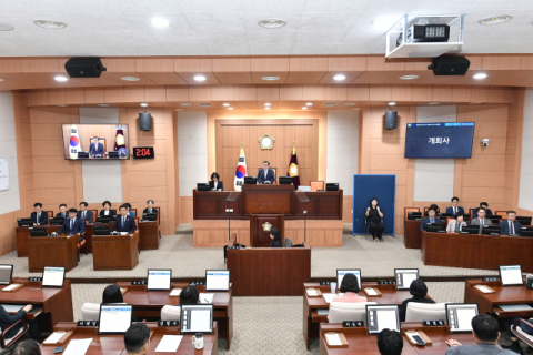 시장 바뀌면 산하기관장도 임기 종료···김해시 ‘임기 연동제’ 추진