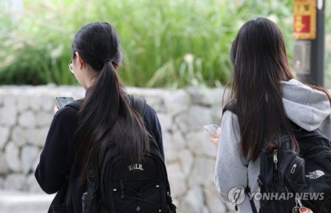 [사설] 디지털 환경 속 학생 문해력 저하, 방치할 일 아니다