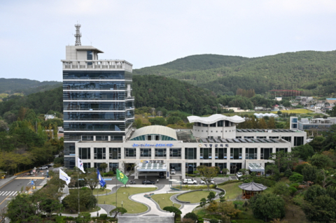 기장군청사 전경.