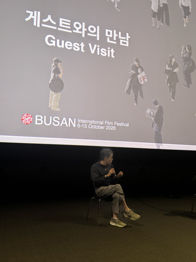 지난 9일 오전 CGV센텀시티 2관에서 제31회 부산국제영화제 와이드 앵글 다큐멘터리 쇼케이스 초청작 '권진규: 예술가의 일생' 상영 후 열린 민환기 감독과 관객과의 대화(GV) 모습. 김은영 기자