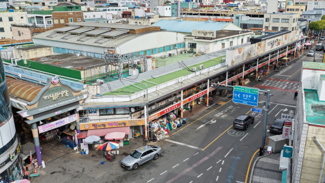 도깨비 야시장 행사가 열리는 지역 최대 전통시장인 남부시장 전경. 양산시 제공
