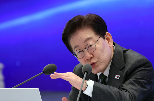 이재명 대통령이 14일 청와대에서 열린 인구전략 비전선포식에서 발언하고 있다. 연합뉴스