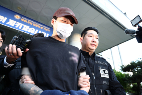 경찰, '장모살인·아내납치' 김성우 공소청 송치…