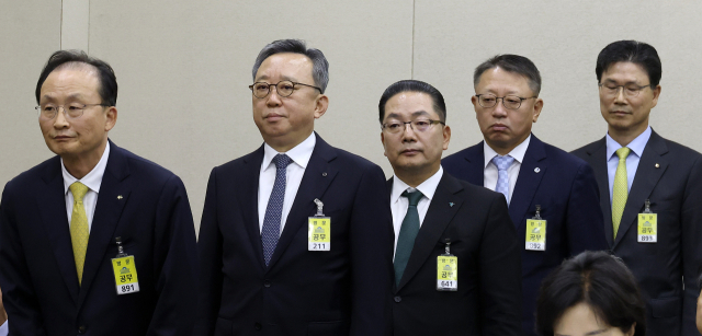 해킹에 뚫린 은행들, 보안에 '1000억'씩 붓는다 - 뉴스 썸네일 이미지