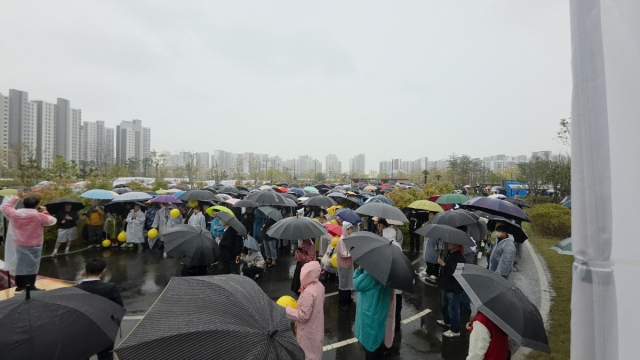 지난 24일 열린 부산 강서구 에코델타시티 일원에서 열린 생곡소각장 건립 반대 강서구민 총궐기대회. 생곡소각장설치반대대책위