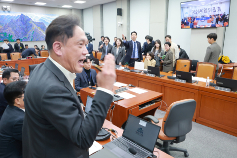 김태규 운영위 사임 놓고 맞붙은 여야…“징계해야” vs “억지 공세”